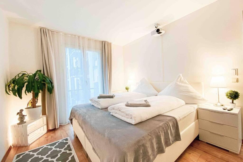 Luxury Home Cinema 2R Apt + Balcony / 65M² Leipzig Ngoại thất bức ảnh